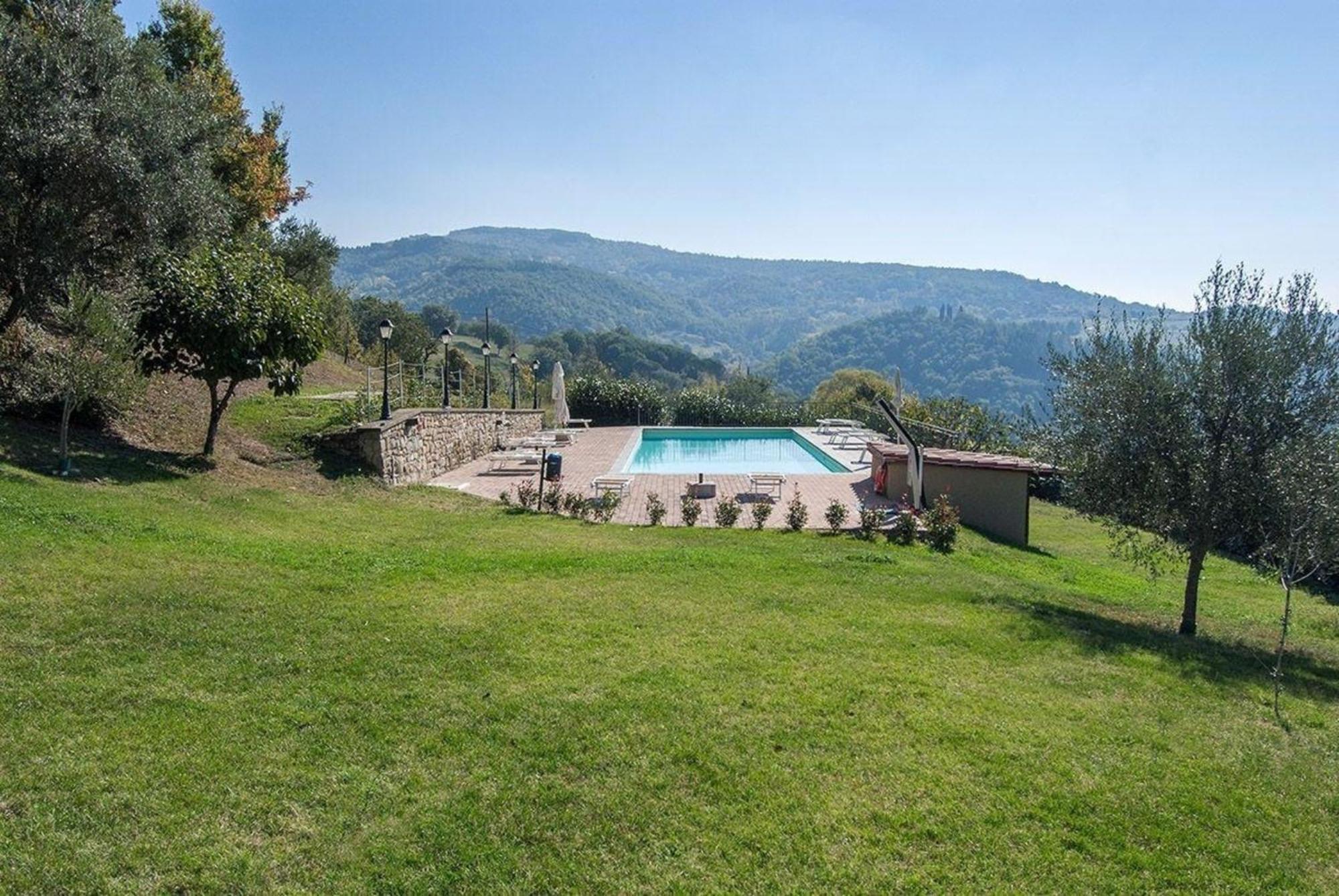 Rustikales Natursteinhaus In Der Toskana Mit Gemeinschaftlichem Garten Und Pool Villa Pratovecchio Exterior foto